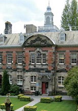 邓迪大学