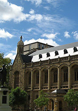 阿德莱德大学
