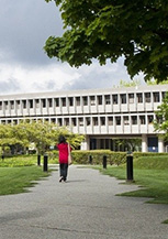 西蒙菲莎大学